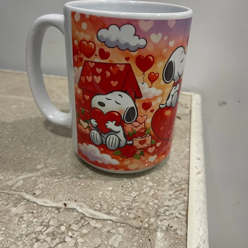 Snoopy Red and White Mug - Picture 4 of 6